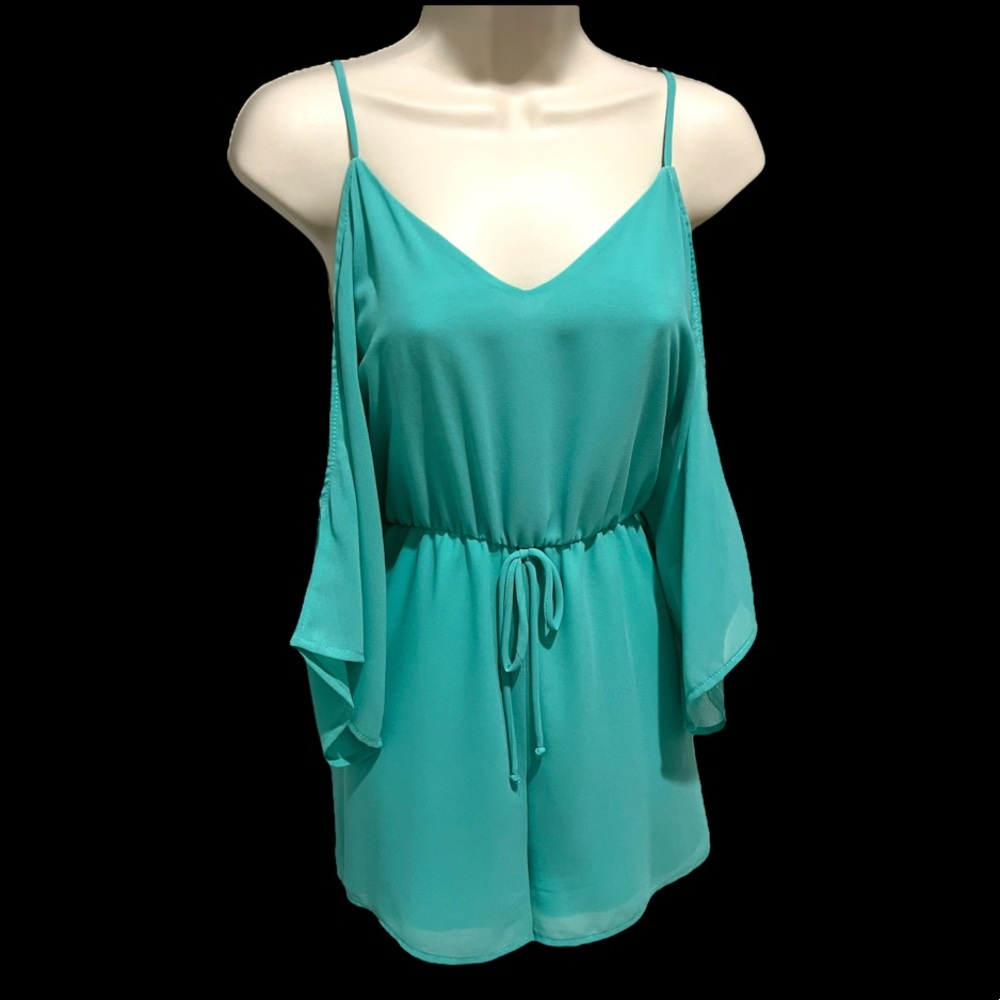 Woman’s Teal Romper Sz Small